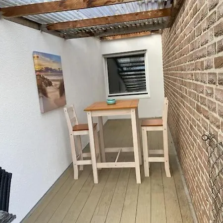 Kleines Einzelzimmer Nr. 6 In Kleve * Kleve (Dusseldorf)